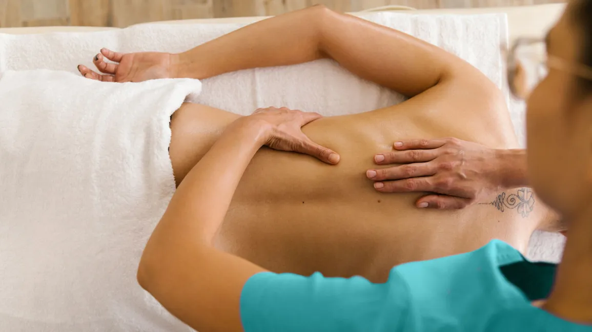 Benefits of Remedial Massage for Scoliosis - Gold Coast Massage Therapist Southport