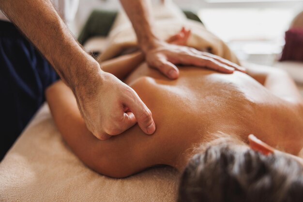 Understanding the Role of Therapeutic Massage in Inflammation and Pain Relief