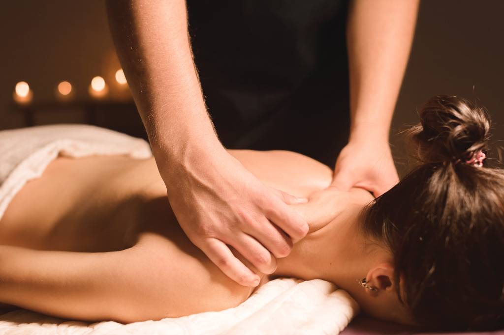 How Remedial Massage Helps with Bursitis